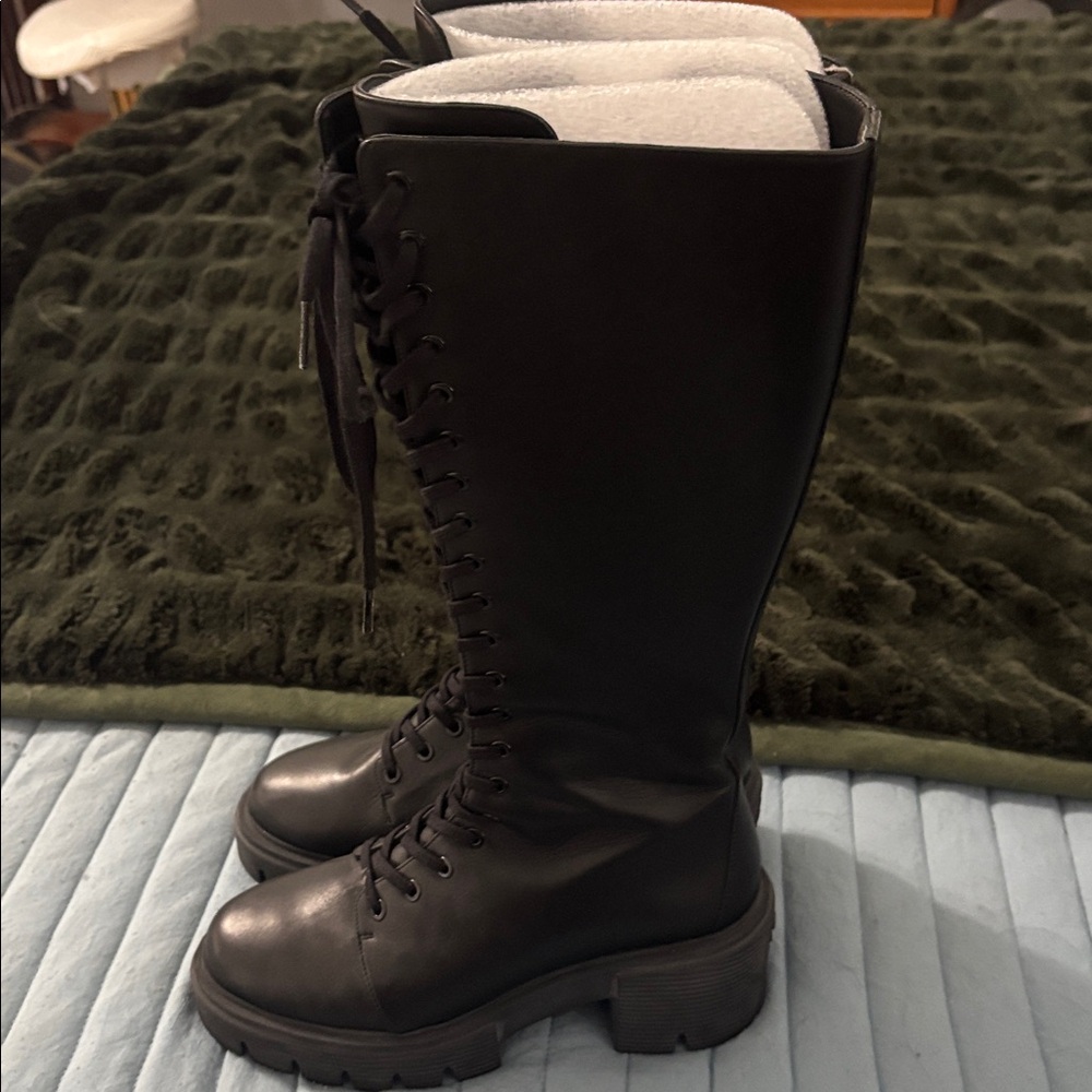 Black Lace-Up Knee-High Boots - Picture 2 of 4